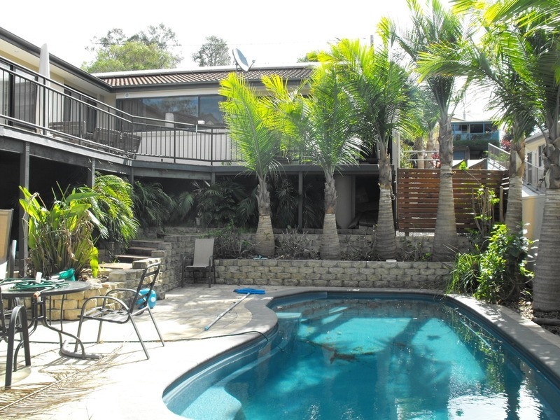 6 Emerald Place, Green Point NSW 2428