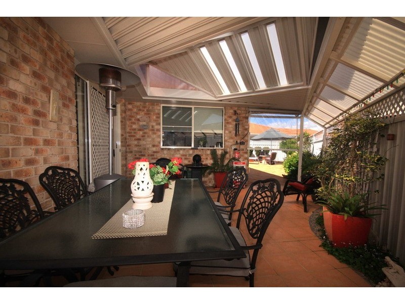 5 Lisa Place, Forster NSW 2428