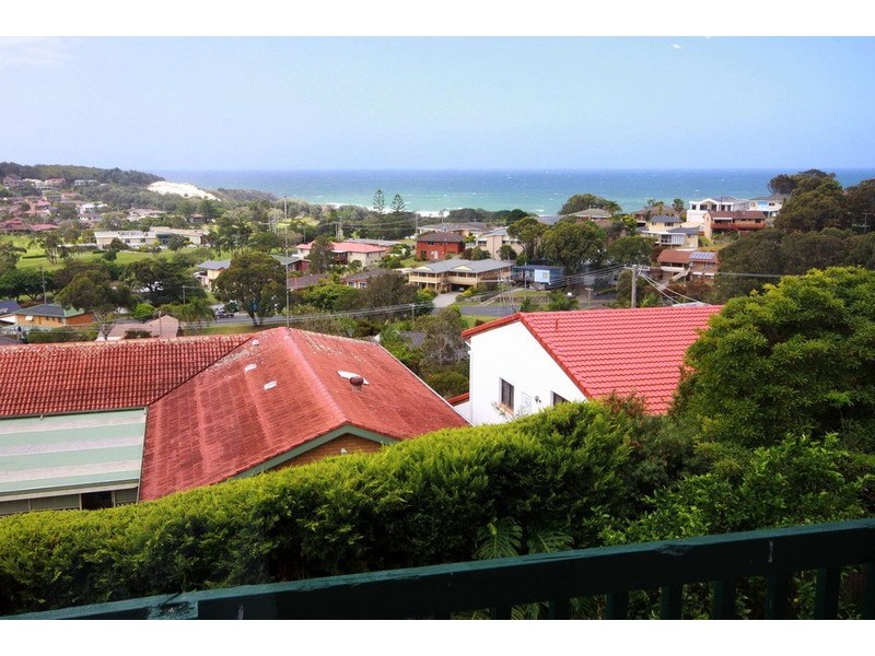 19 Churchill Road, Forster NSW 2428