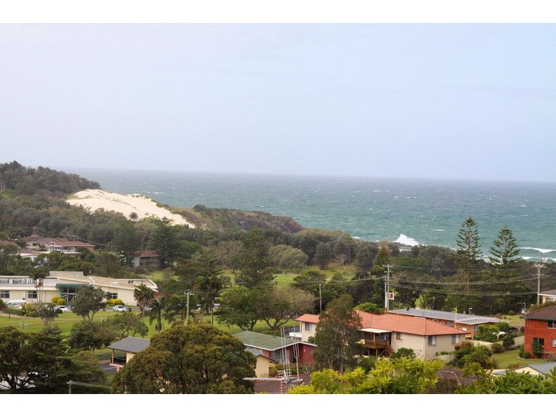 19 Churchill Road, Forster NSW 2428