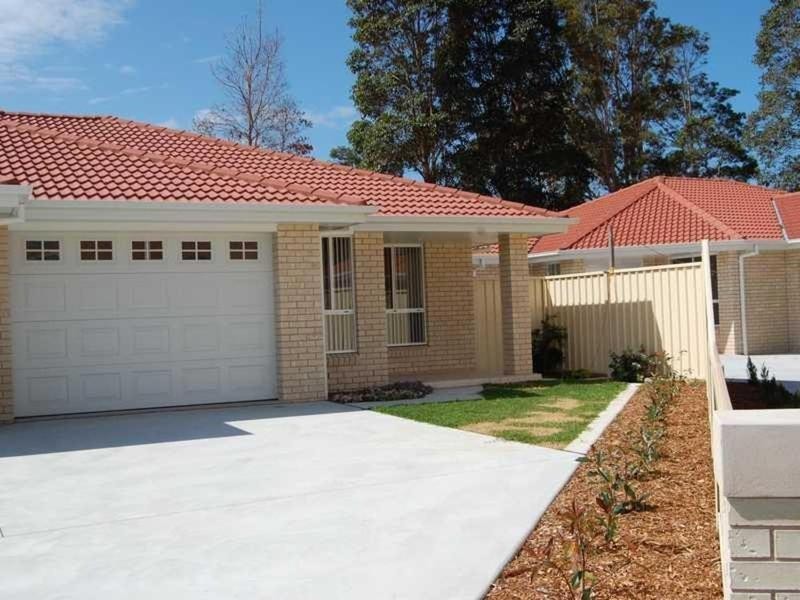 2/21 Robina Grove, Forster NSW 2428