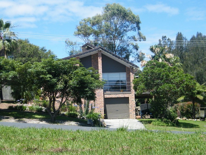34 Tahiti Avenue, Forster NSW 2428