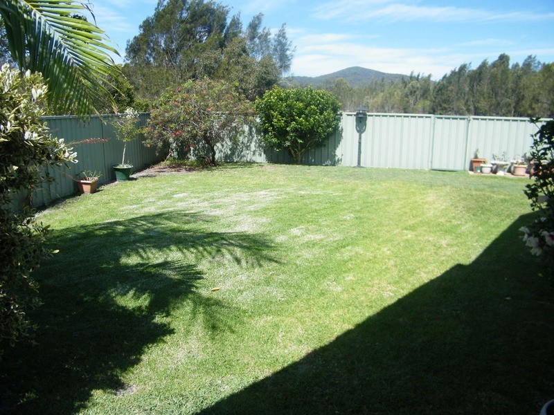 5 Ell Close, Forster NSW 2428