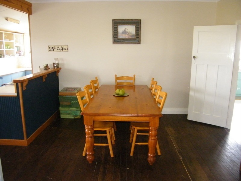 7 Chapmans Road, Tuncurry NSW 2428