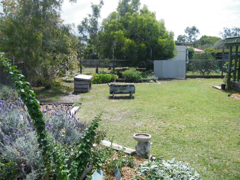 7 Chapmans Road, Tuncurry NSW 2428