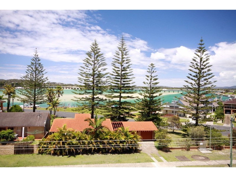 5/11-15 Beach Street, Tuncurry NSW 2428