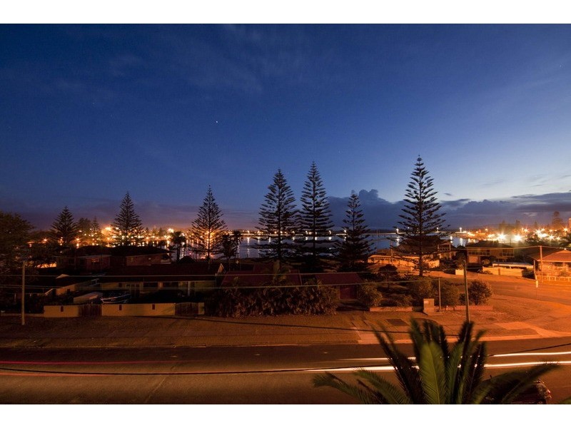 5/11-15 Beach Street, Tuncurry NSW 2428