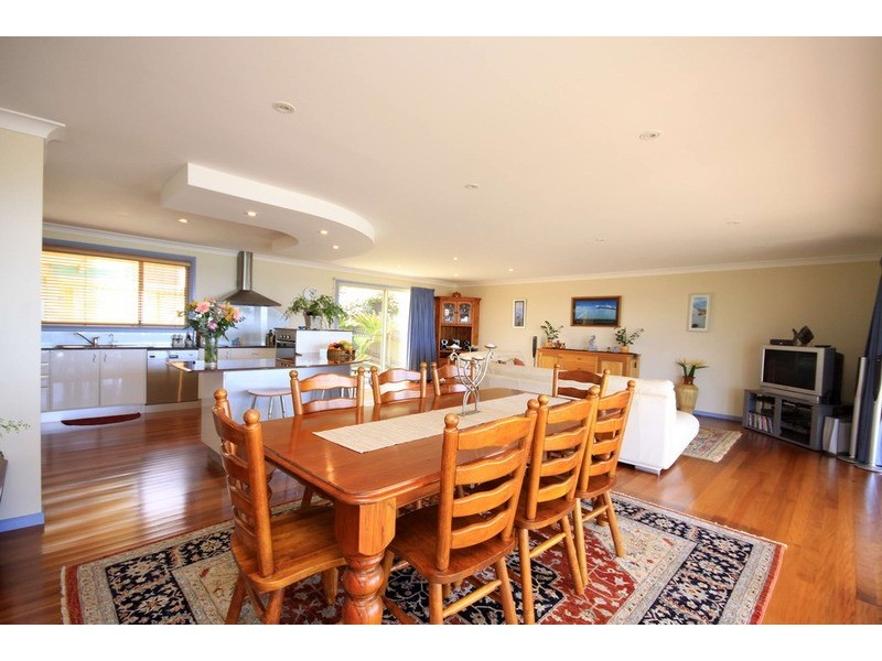 25 Palm Road, Forster NSW 2428