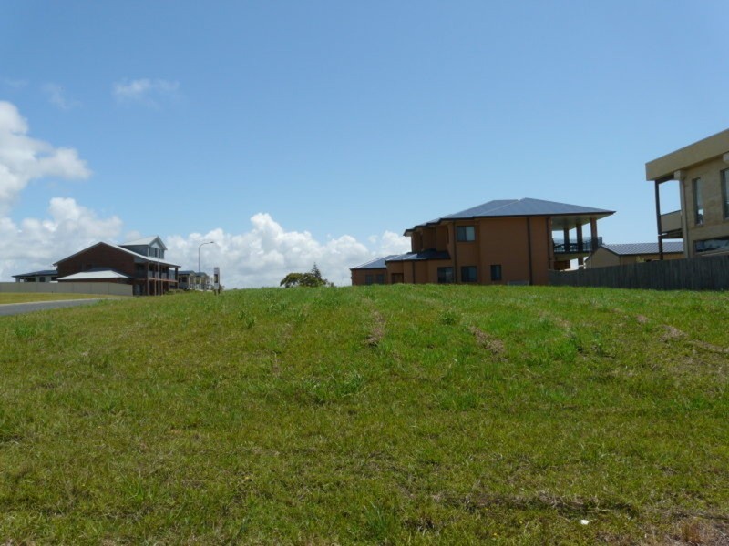 28 Emerald Drive, Diamond Beach NSW 2430