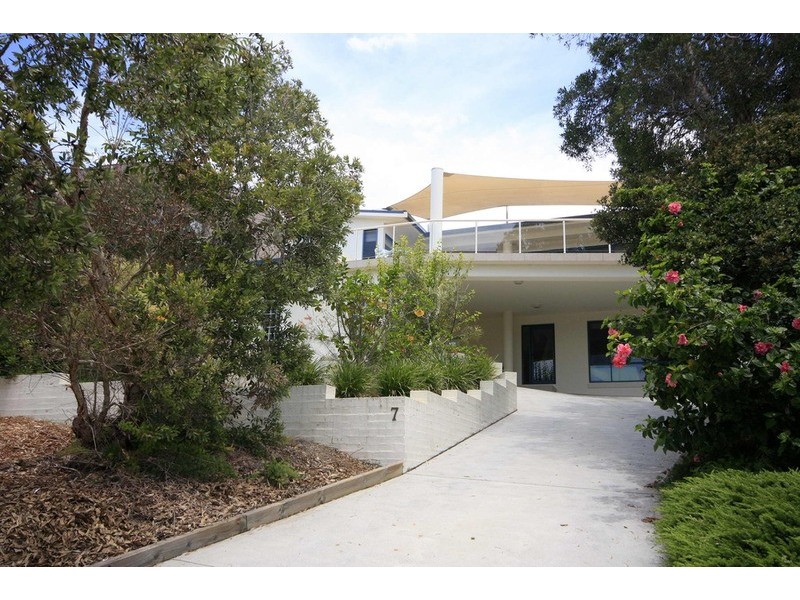 7 Palm Road, Forster NSW 2428