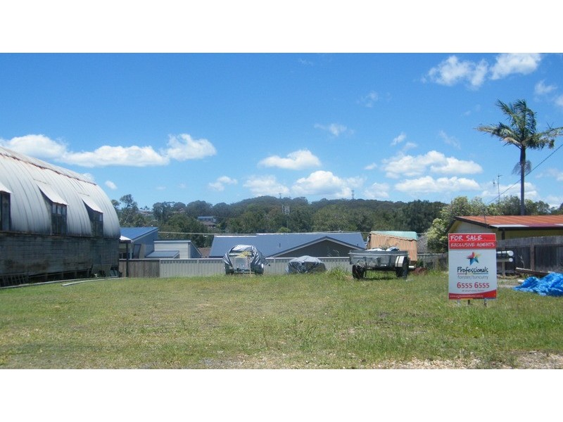 64 Lake Street, Forster NSW 2428