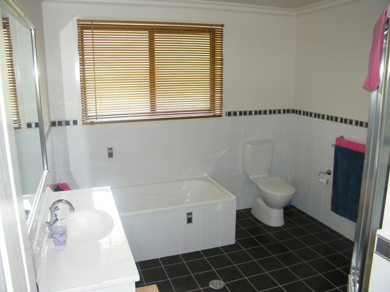 4 Bakara Court, Forster NSW 2428