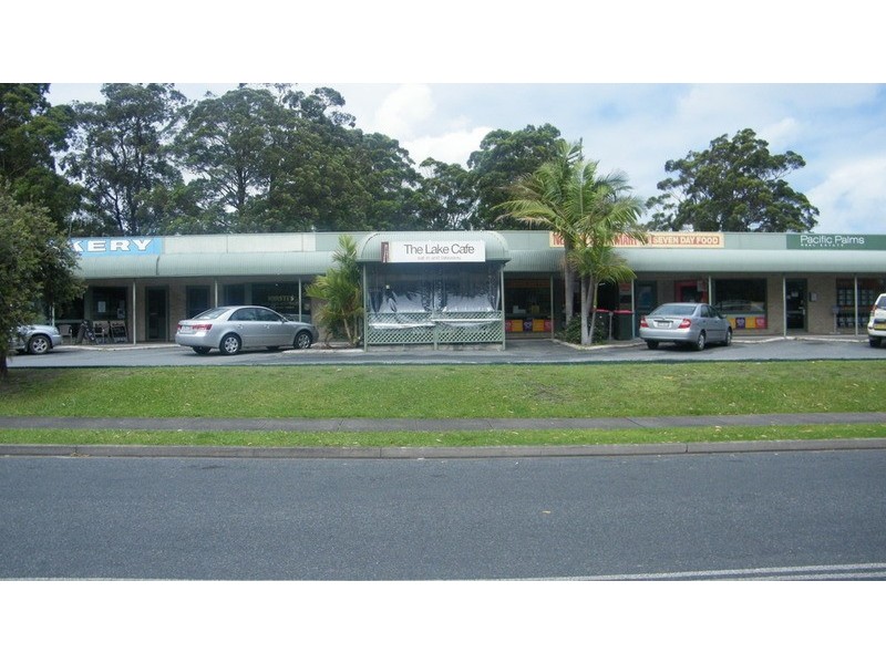 4-6 Macwood Road, Smiths Lake NSW 2428