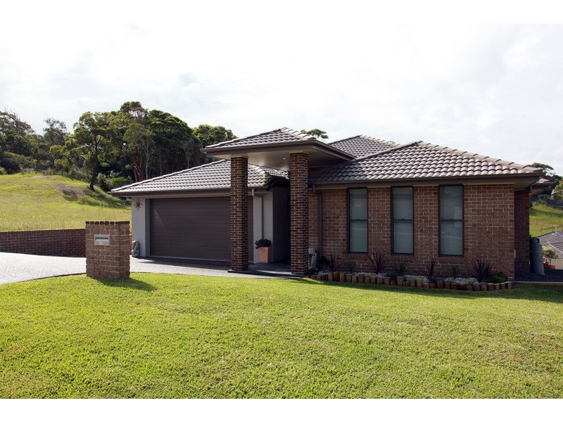 40 Wirrana Circuit, Forster NSW 2428