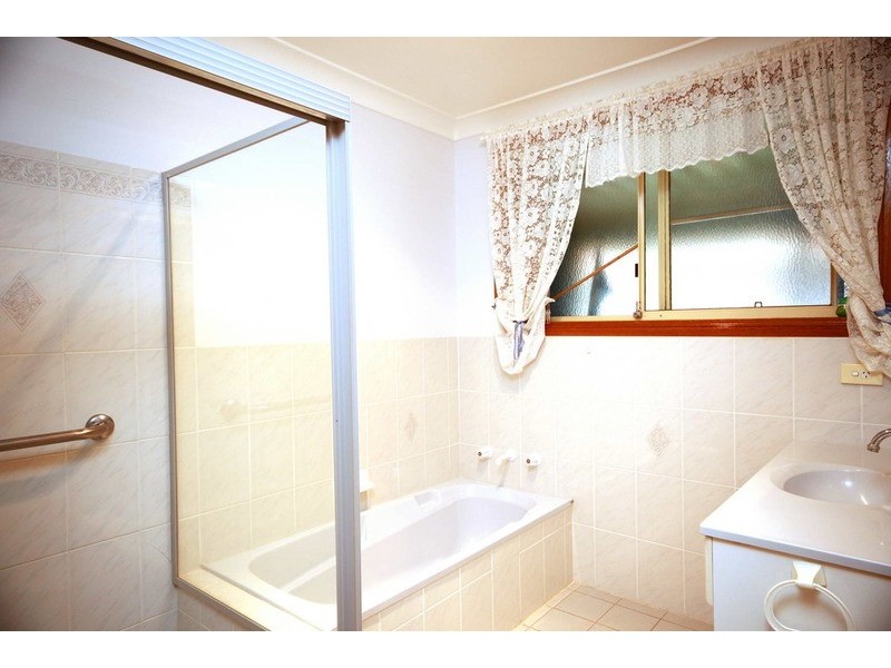 2/99 Hind Avenue, Forster NSW 2428