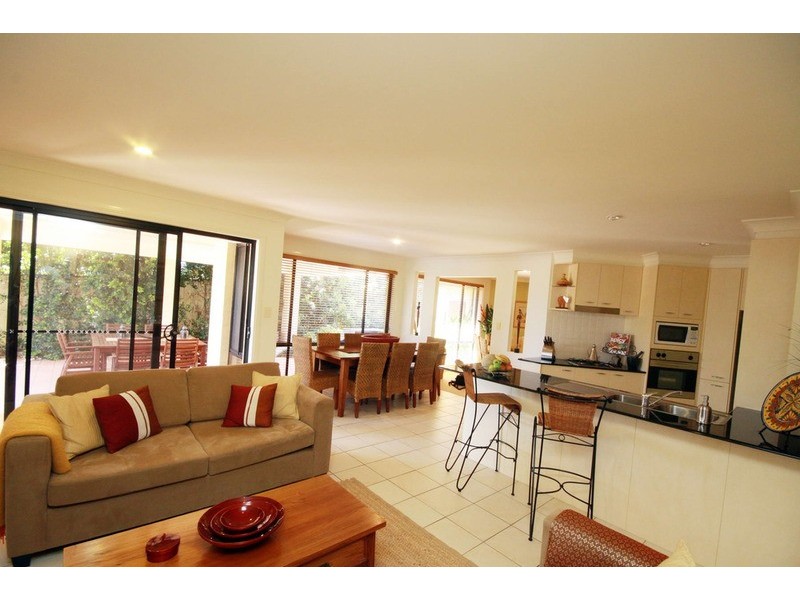 16 Sentry Crescent, Forster NSW 2428