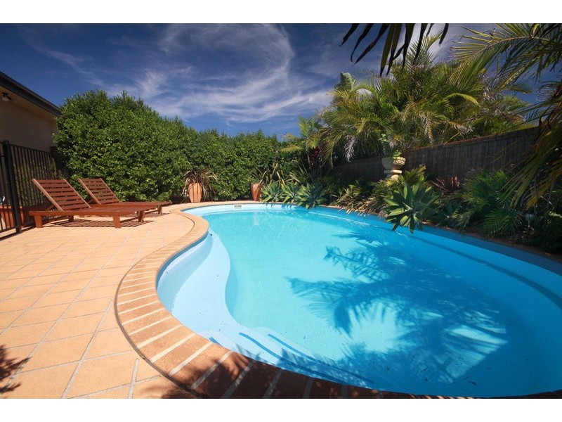 16 Sentry Crescent, Forster NSW 2428