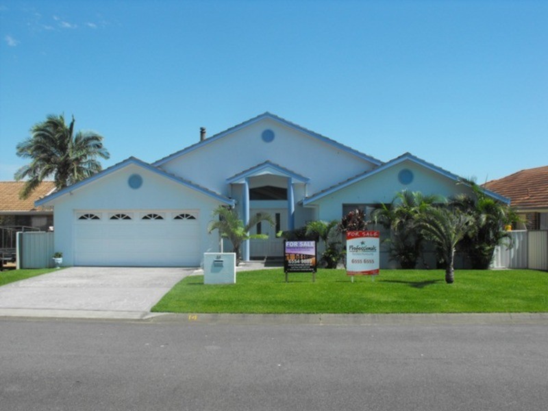 14 Undara Circuit, Forster NSW 2428