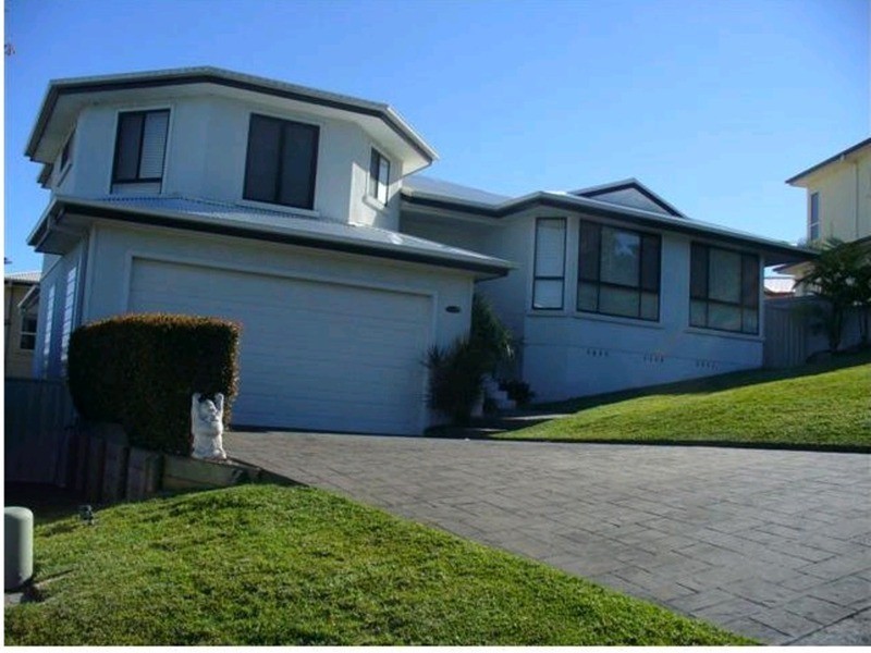 1/3-5 Coastal View Drive, Hallidays Point NSW 2430