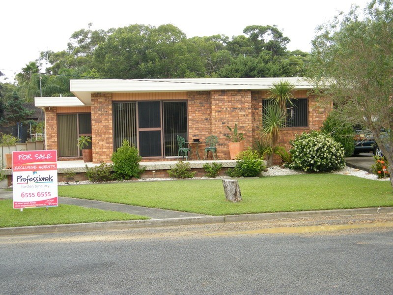 49 Townsend Street, Forster NSW 2428