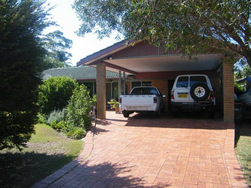 6 Endeavour Court, Forster NSW 2428