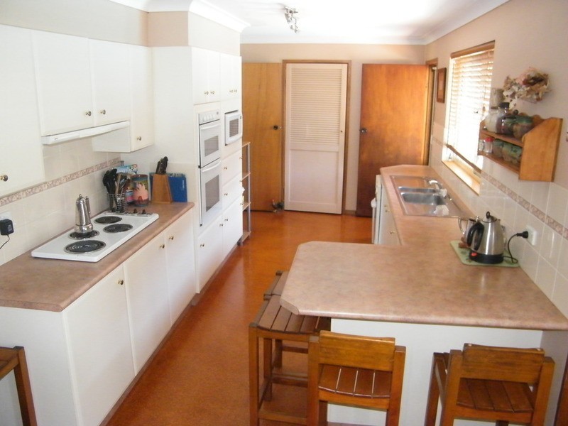 6 Endeavour Court, Forster NSW 2428