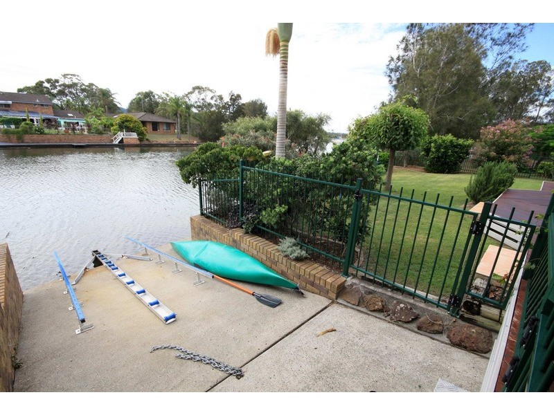 120 Elizabeth Parade, Forster NSW 2428