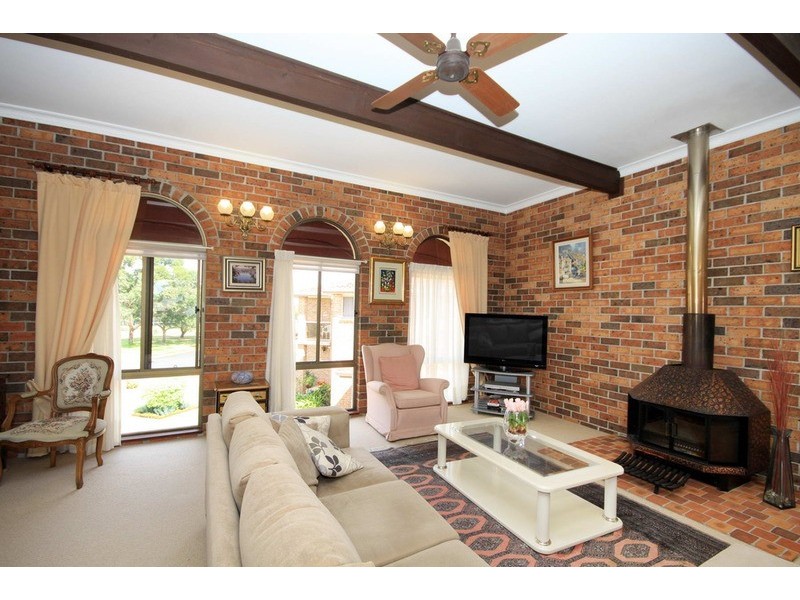 108 Elizabeth Parade, Forster NSW 2428