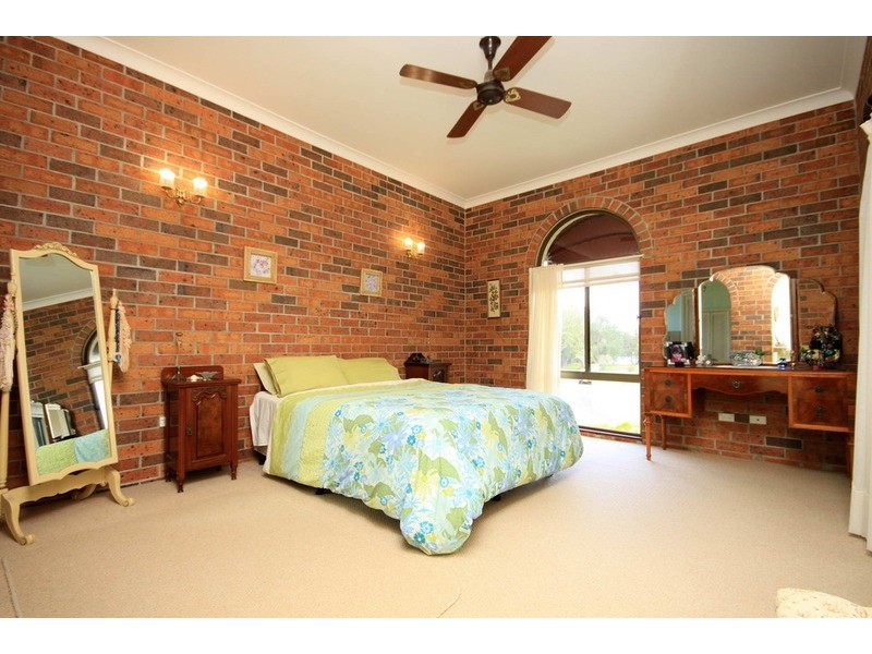 108 Elizabeth Parade, Forster NSW 2428