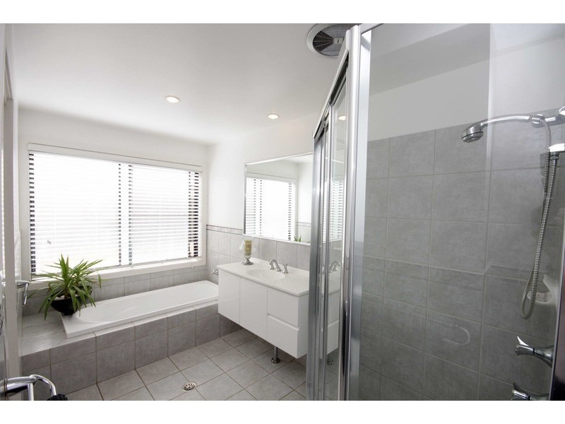 10 Undara Circuit, Forster NSW 2428