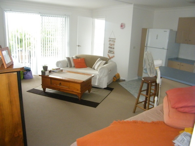 6 Carribean Avenue, Forster NSW 2428