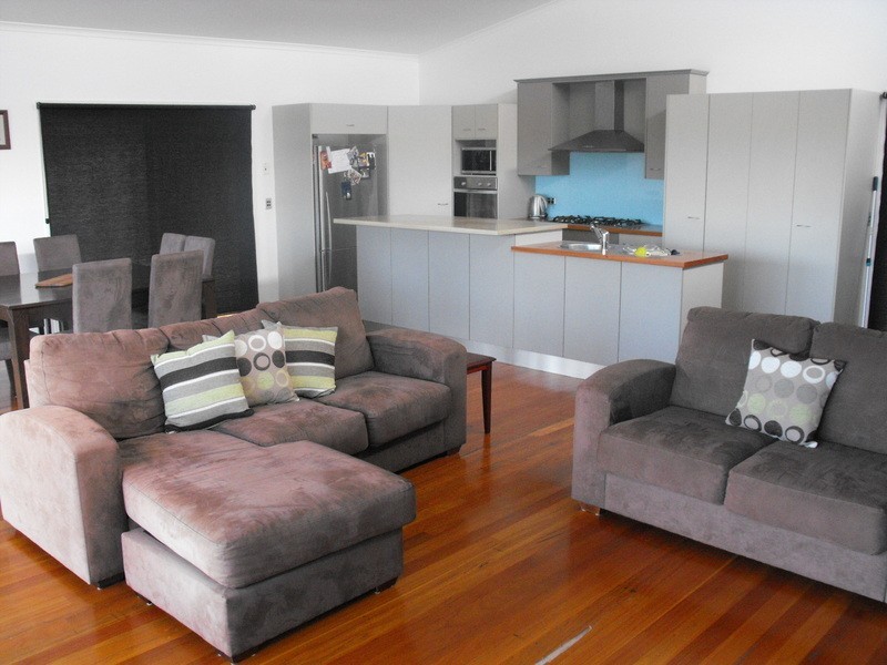 5 Affleck Close, Forster NSW 2428