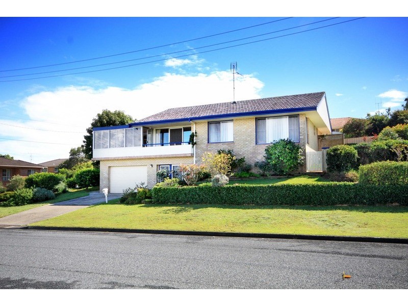 109 Lake Street, Forster NSW 2428