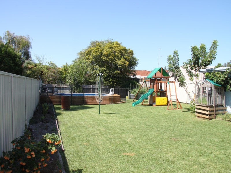 18 Toby Street, Forster NSW 2428