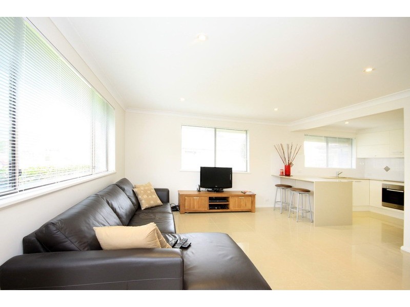 1/7 Fairway Crescent, Forster NSW 2428