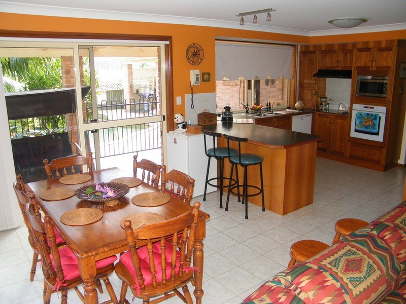 39 Lakeview Crescent, Forster NSW 2428