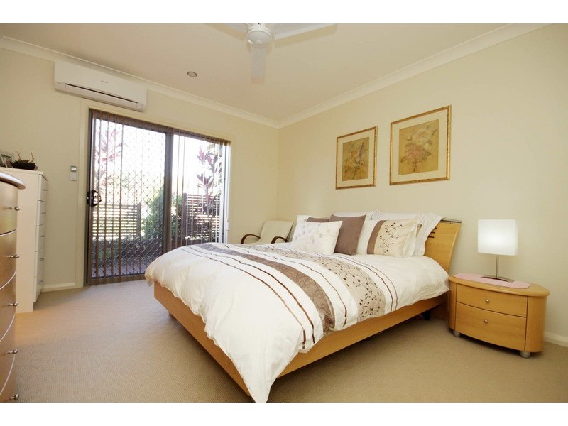 2/42 Nuwarra Circuit, Forster NSW 2428