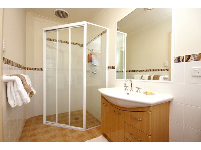 2/42 Nuwarra Circuit, Forster NSW 2428