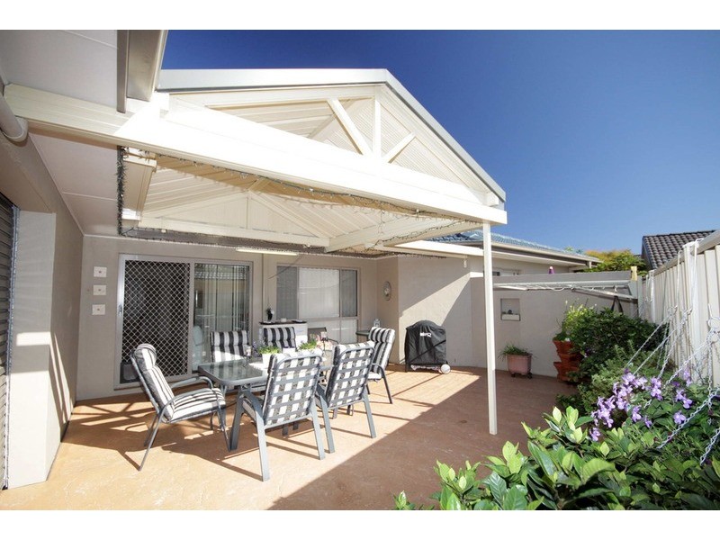 2/42 Nuwarra Circuit, Forster NSW 2428