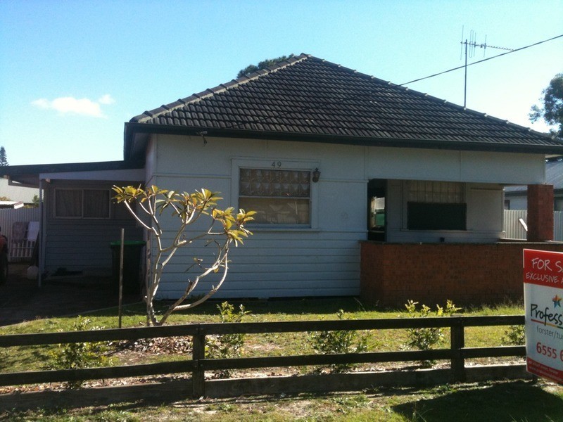 49 Beach Street, Tuncurry NSW 2428