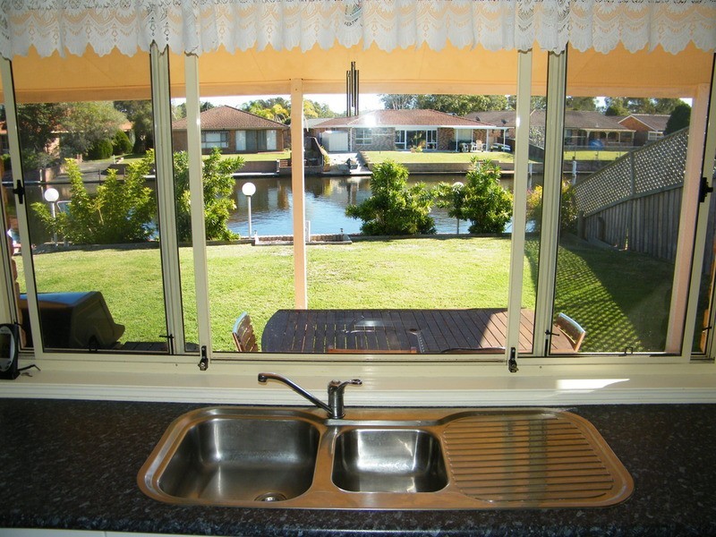 92 Elizabeth Parade, Forster NSW 2428