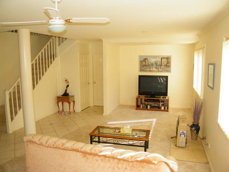 92 Elizabeth Parade, Forster NSW 2428