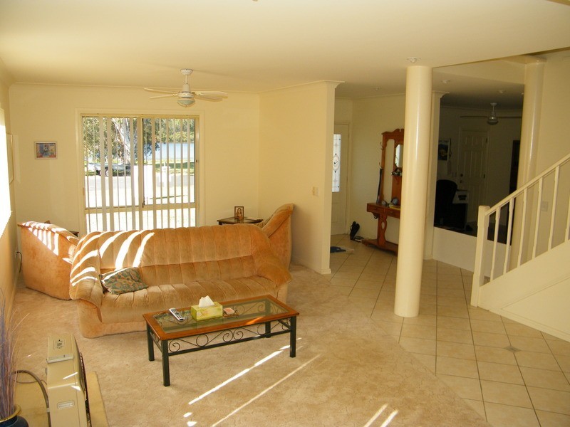 92 Elizabeth Parade, Forster NSW 2428