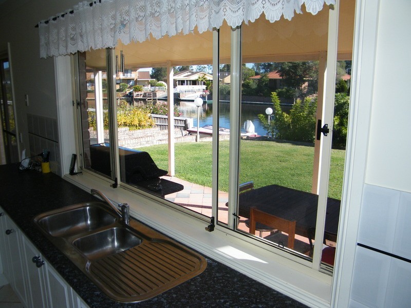 92 Elizabeth Parade, Forster NSW 2428