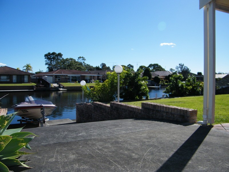 92 Elizabeth Parade, Forster NSW 2428