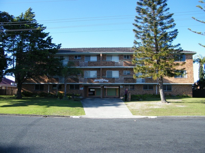 2/25 ‘Mountview’ Peel Street, Tuncurry NSW 2428