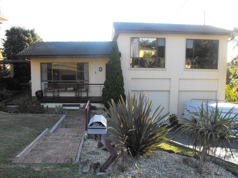 3 Lake Vista Street, Forster NSW 2428