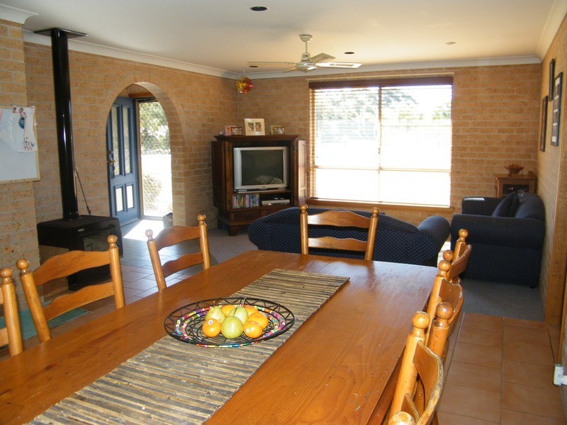 1 Bernborough Close, Tuncurry NSW 2428