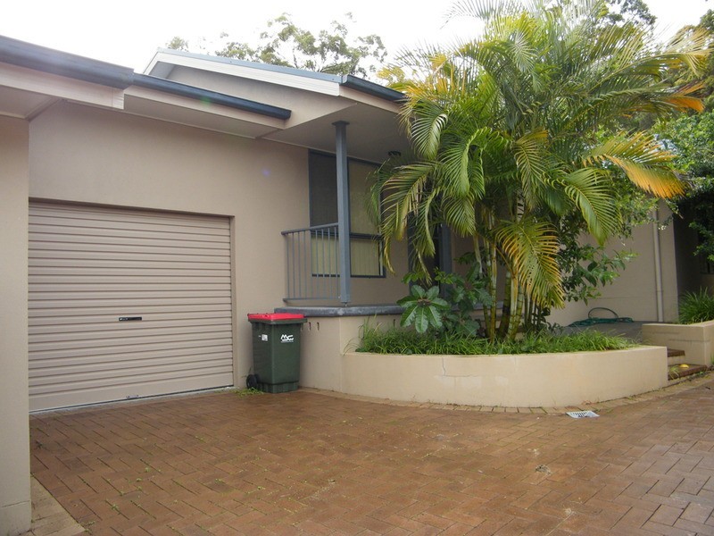 2/34 Surfview Avenue, Forster NSW 2428