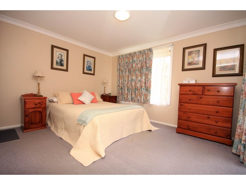 4 Nikau Place, Forster NSW 2428